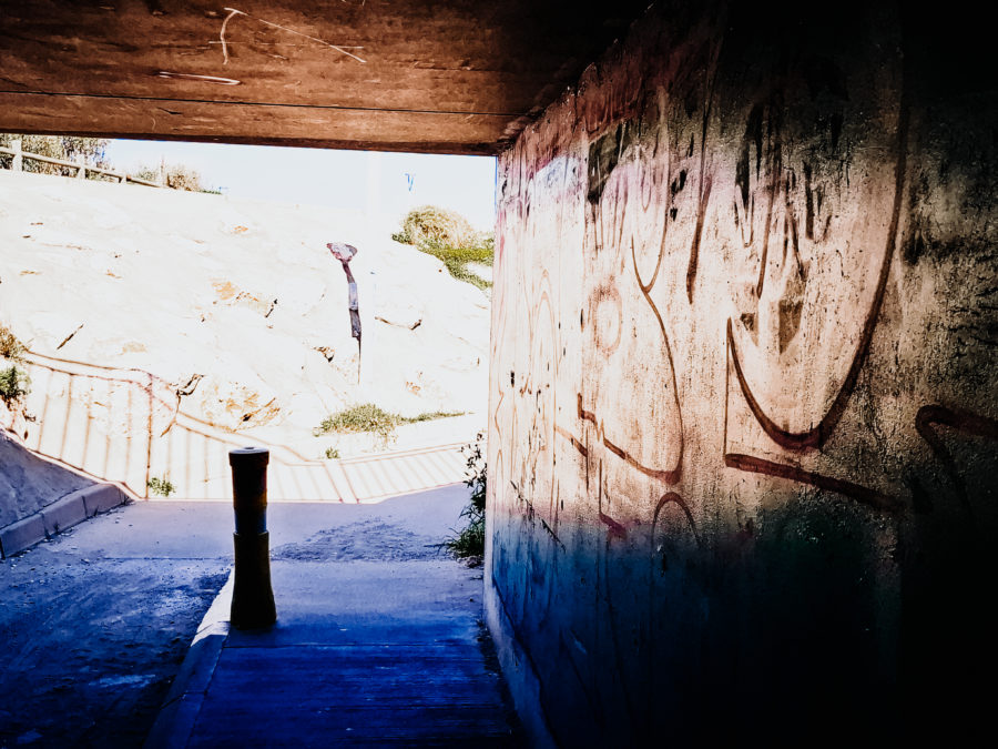 Sous-terrain de la piste cyclable à Canet-Sud, reliant Canet-en-Roussillon (66140) et l'étang de Canet-Saint Nazaire, près du mar estang.